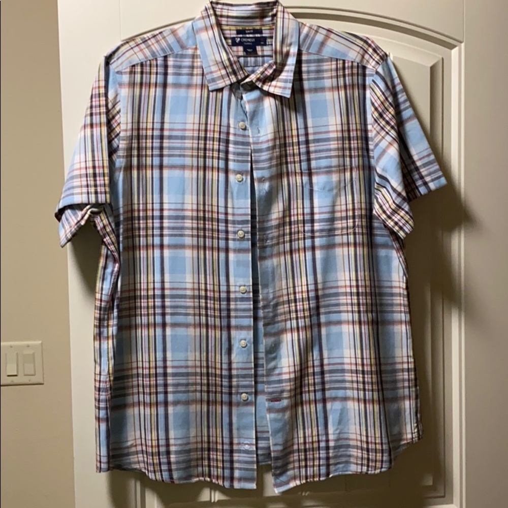 Cremieux Men’s slim fit button shirt